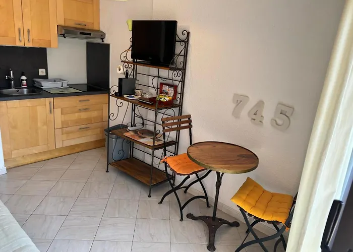 Aphrodite Naturiste Appartement