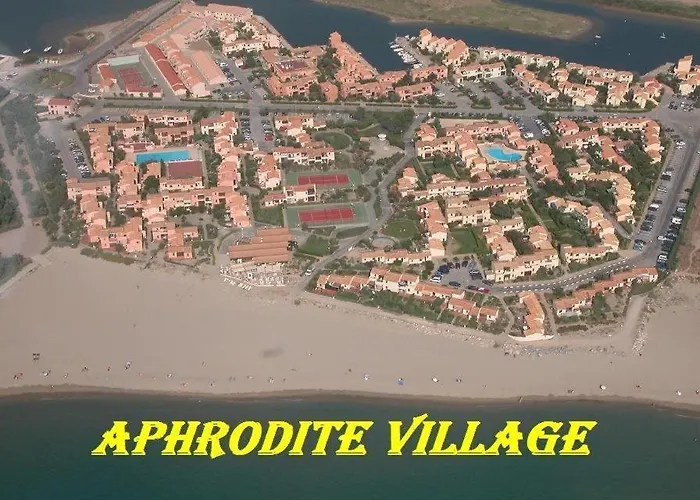 Aphrodite Naturiste Lägenhet *