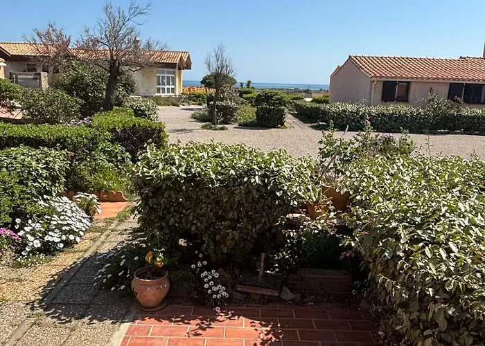 Aphrodite Naturiste Lägenhet *