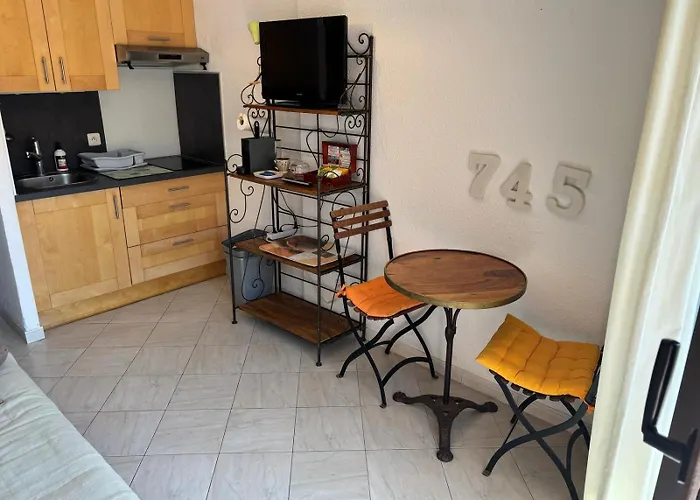 Aphrodite Naturiste * Leucate