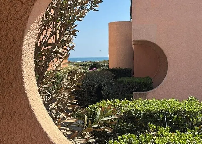 Aphrodite Naturiste Lägenhet